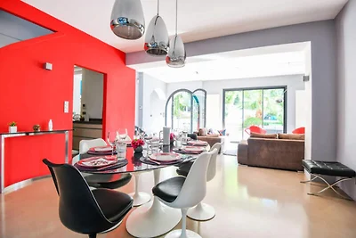 Villa Notre-Dame Piscine Parkplatz 4...