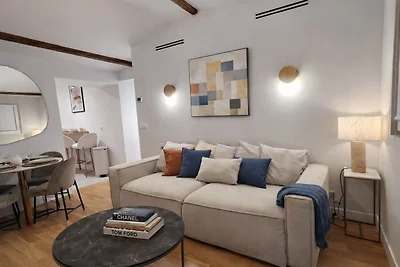 Wunderschön renovierte Wohnung mit Klimaanlag...