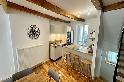 Sanctuaire luxuriant près de la forêt