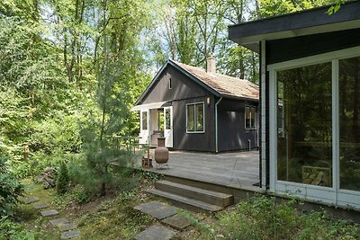 Attraktives Ferienhaus inmitten der Natur in...