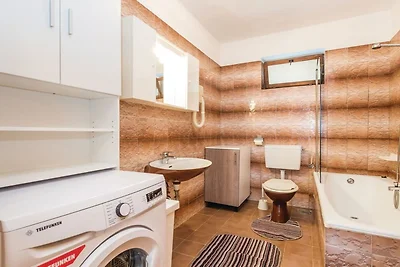 Elegant Brsec Apartments with Sea View - Thre...