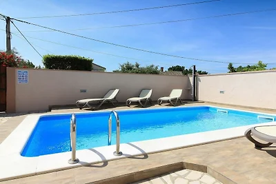 Dvori mit privaten Pool