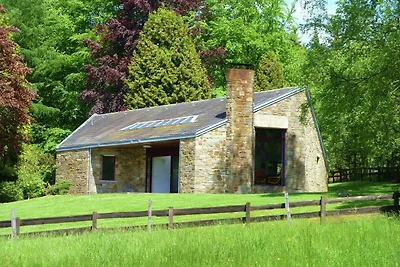 Fijne vakantiewoning in Stoumont met terras o...