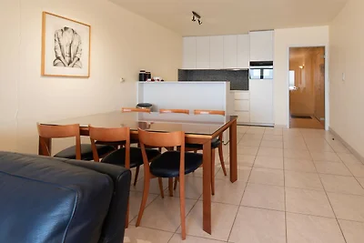 Wohnung mit Terrasse und Meerblick in...