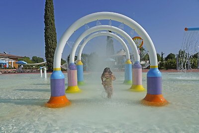 Stacaravan in Desenzano met terras