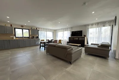Geräumige Villa in Serignan für 8 Gäste