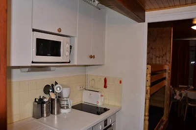 Monolocale per 4 persone con spazio espositiv...