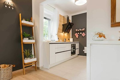 Vrijstaande villa met 3 slaapkamers, ruime tu...