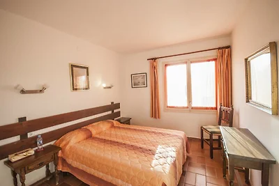 Appartement in Pals bij rustige strand