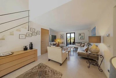 Klimatisierte Villa – 8 Schlafzimmer/17 Perso...