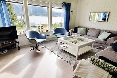 Refuge en bord de mer a Lyngen-By Traum