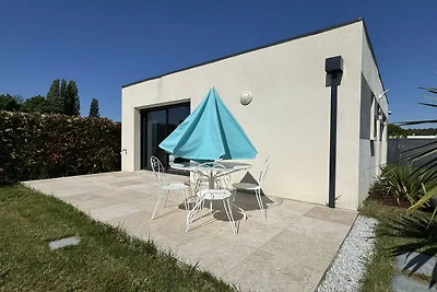 Komfort am Pool in der Nähe von Le Mans