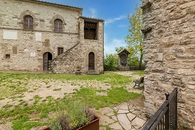 Panoramico appartamento in pietra, con...