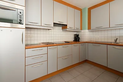 Appartement met terras en zijdelings zeezicht