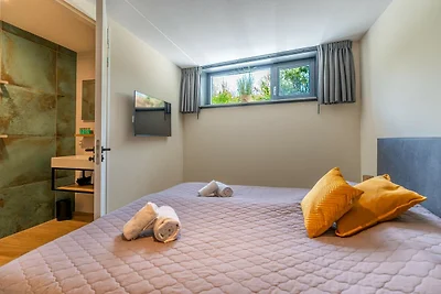 Moderne, luxuriöse und nachhaltige Naturvilla