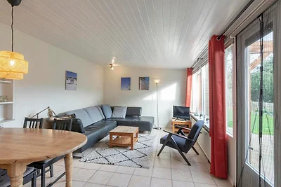 Bungalow in Sint Maartenszee am Strand