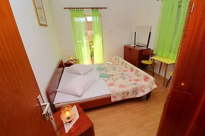 Apartment mit drei Schlafzimmern und Terrasse