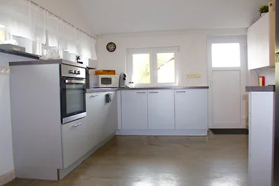 Geräumiges Chalet in Jalhay mit Whirlpool