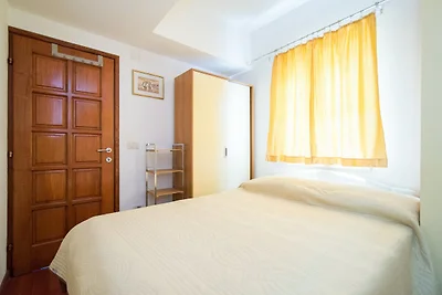 Apartments Vrandecic - One Bedroom Apartment ...