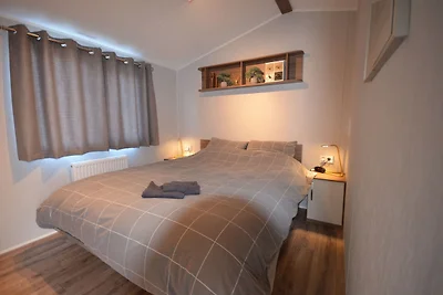 Chalet in Hippolytushoef mit Terrasse