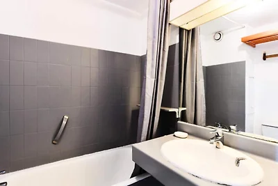 Hyeres Park Apartment mit zwei Zimmern