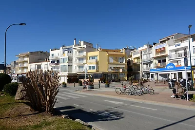 Appartement in Estartit vlakbij het strand