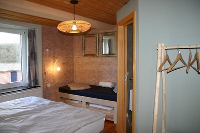 Schmuckes Ferienhaus mit Sauna in Vielsalm