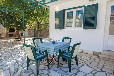 One Bedroom Apartment with Garden 3