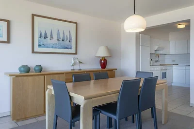 Angenehme Wohnung direkt am Meer mit Terrasse