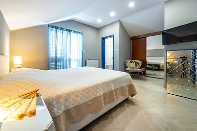 Villa Piano - Four Bedroom Villa with Terrace...