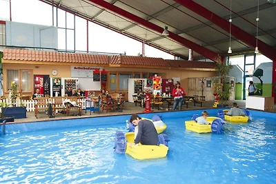 Appartamento a Burhave con piscina in comune
