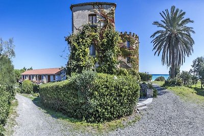 Villa am Meer in Kalabrien mit Garten