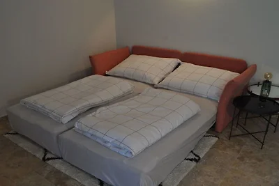 Binder, Hubertusstrasse Apt. 1