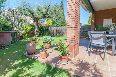 Schönes Ferienhaus mit Schwimmbad