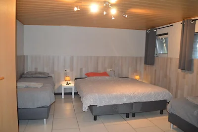 Ferienhaus in Verviers mit Pool und Sauna