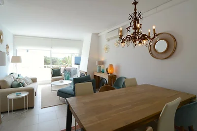 Wohnung mit drei Zimmern und Terrasse