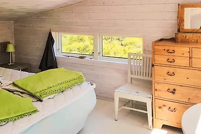 Friedliches Inselhaus in Meeresnähe