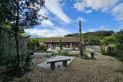 Schönes Ferienhaus mit Garten
