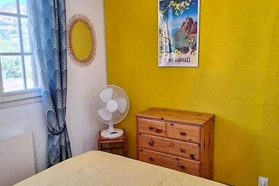 Wohnung in Agay mit Meer- und Poolblick