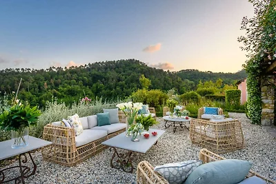 Villa di lusso con 10 camere da letto a Lucca