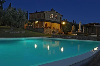 Wohnung in Bucine mit Schwimmbecken