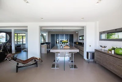 Luxury Seafront Villa with 2 Private Pools