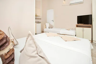 Perfect Budva Stay Near the Sea & Aqua Park -...