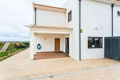 Villa in Raposeira mit Meerblick