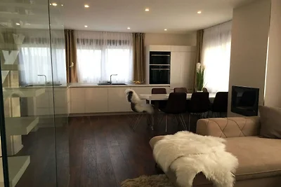 Modern Villa with Private Heated Pool and Lou...