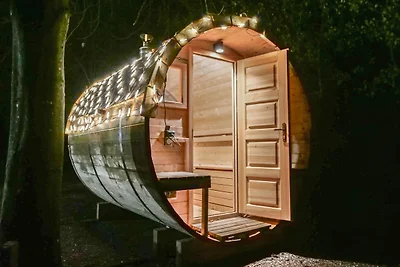 Geräumiges Ferienhaus im Wald