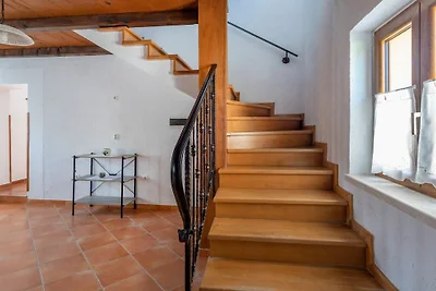 Vakantiehuis in Pićan met zwembad