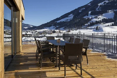 Luxuriöses Penthouse am Golfplatz