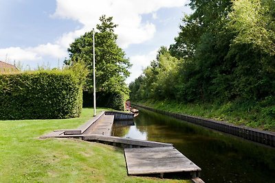 Luxe bungalow met sauna en buiten spa in...