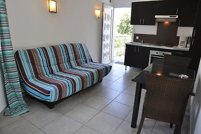 Spaziosa casa vacanze con piscina